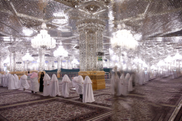 Iran : La « fête des anges » au sanctuaire de l'Imam Reza (P)