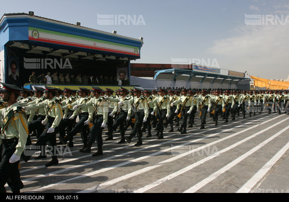 مراسم جشن فارغ التحصیلی و اعطای سردوشی دانشجویان دانشگاه علوم انتظامی