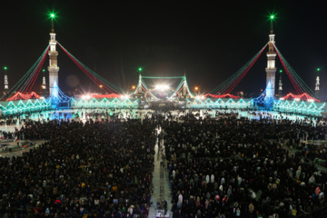 مسجد جمکران در شب ولادت حضرت قائم (عج)