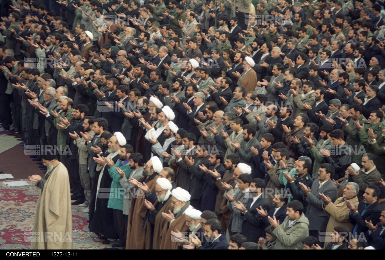 نماز عید فطر به امامت حضرت آیت الله سید علی خامنه ای رهبر معظم انقلاب