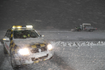 La nieve otoñal cubre de blanco Mashhad