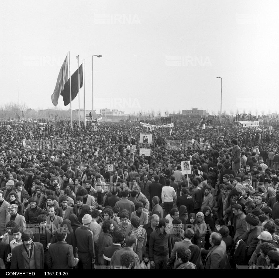 راهپیمایی مردم تهران در روز عاشورا سال 1357