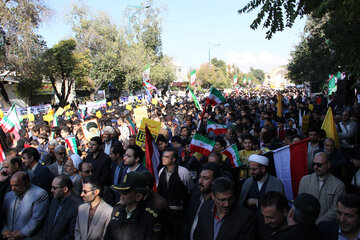 راهپیمایی 13 آبان ماه