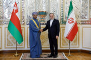 Le ministre des Affaires étrangères d'Oman rencontre Araghchi à Téhéran