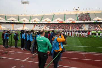 لیگ برتر فوتبال- پرسپولیس و هوادار