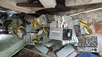 ۱۵ دستگاه استخراج ارز دیجیتال در عباس آباد کشف شد