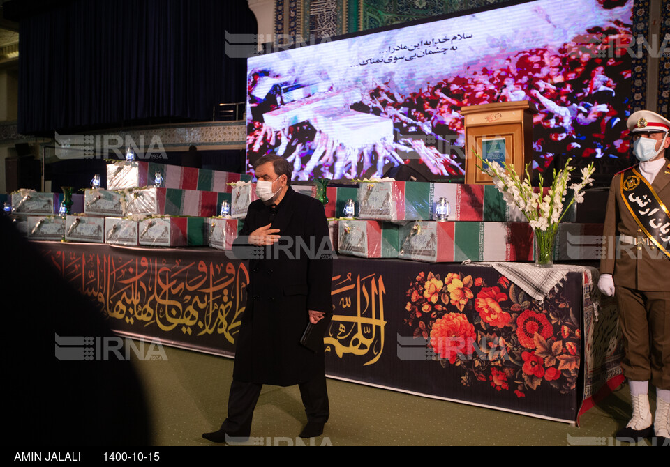 وداع با ۱۵۰ شهید گمنام دفاع مقدس در مصلی امام خمینی(ره) تهران