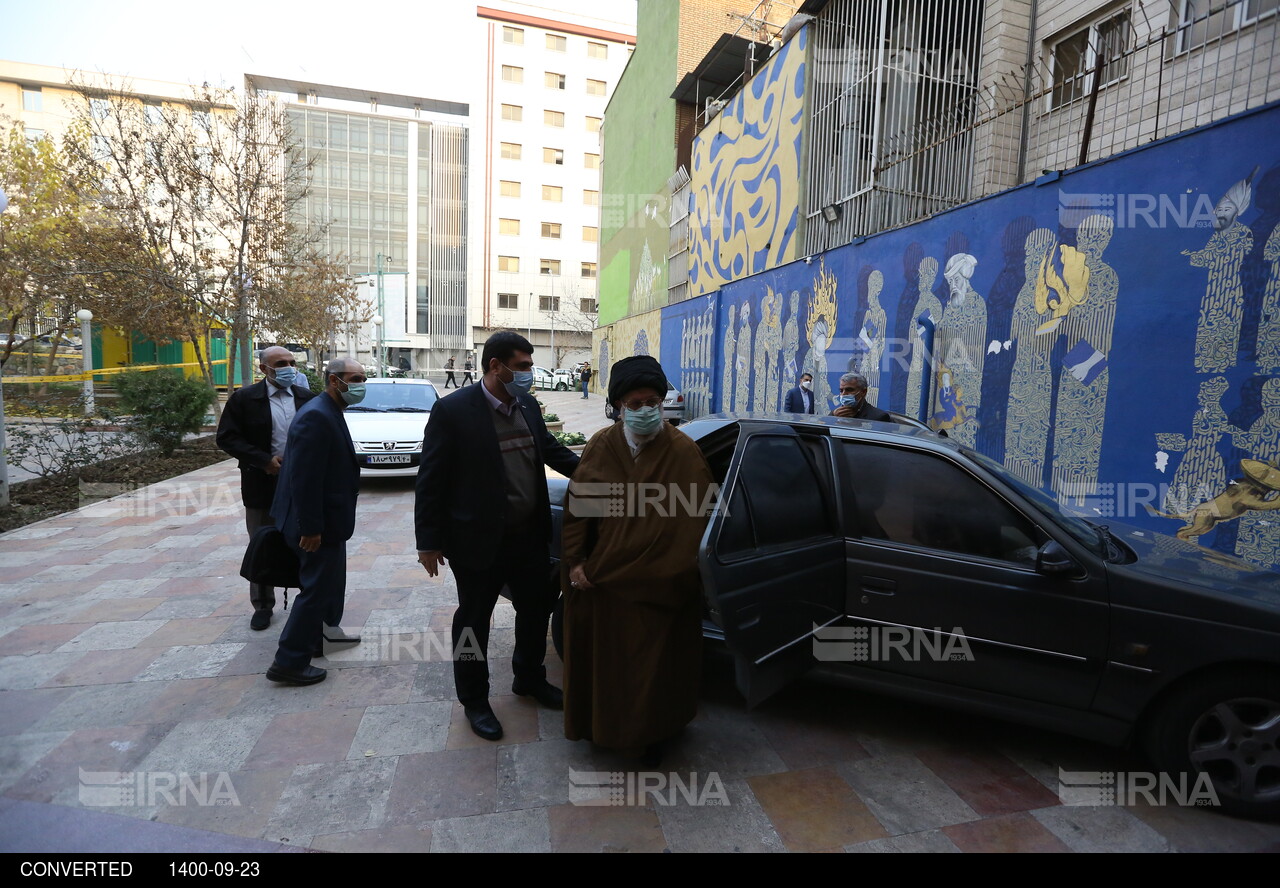 رونمایی از کتاب «روایت اساسی»