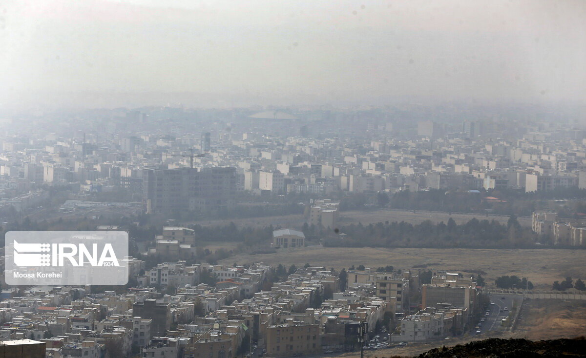 غبار آلودگی بر فراز آسمان لرستان 