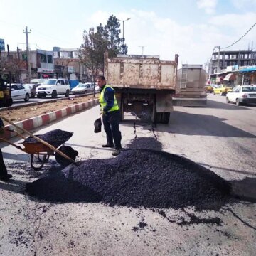 شهر تکانی شهرداری میاندوآب در آستانه سال نو