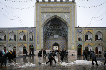 Chute de neiges à Mashhad dans le nord-est iranien 