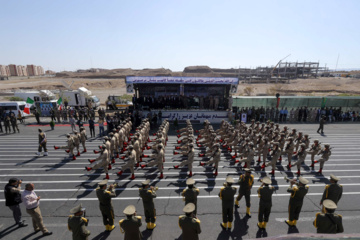 Le défilé des forces armées iraniennes à l’occasion de la Semaine sacrée de la défense