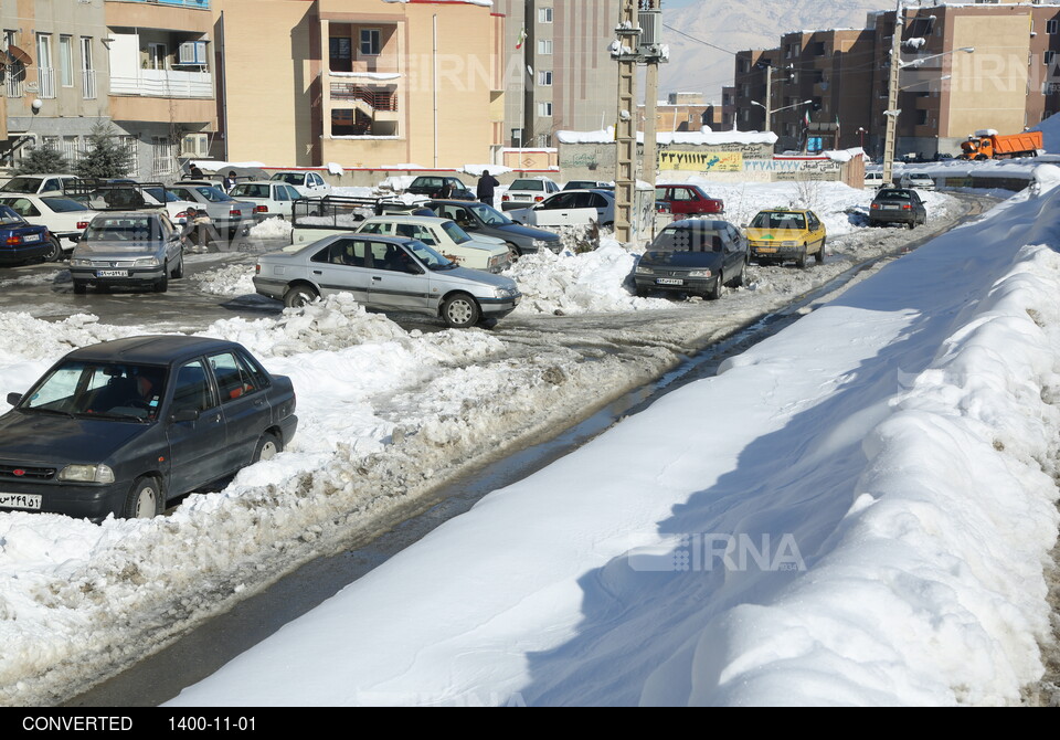 بارش برف و یخبندان در شهر سنندج