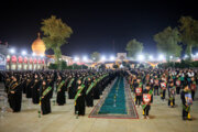 Ritual de “Lale Gardani” en el santuario de Shah Cheraq en Shiraz