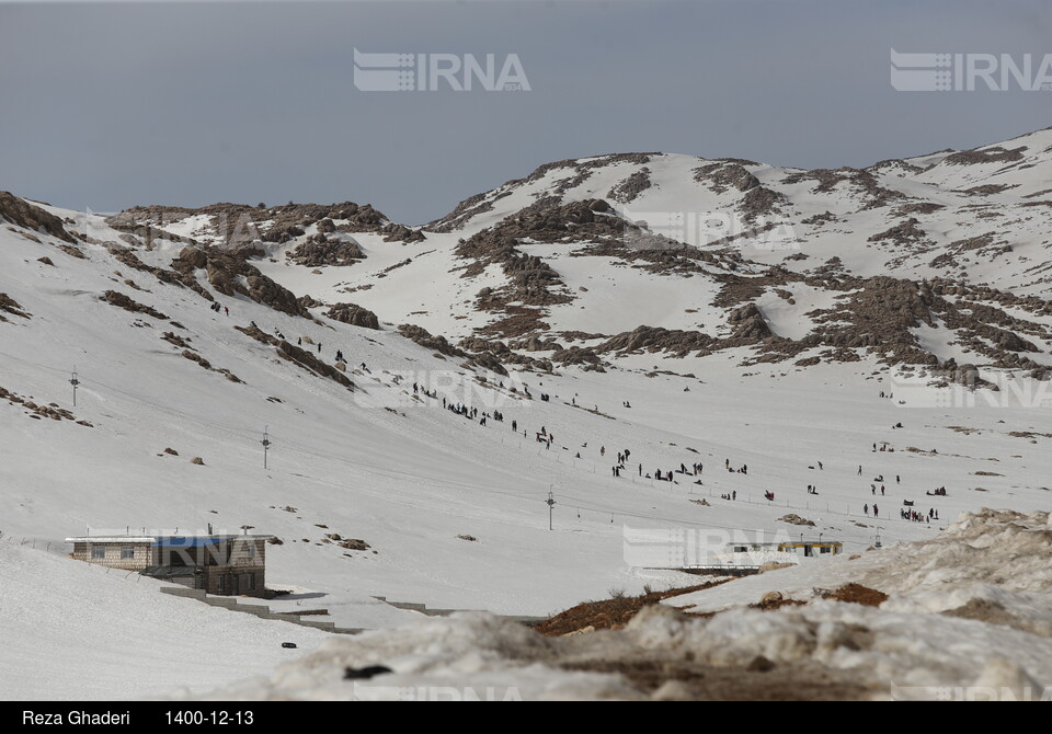 تفریحات زمستانی در پیست پولادکف فارس