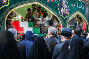 Funeral por mártires desconocidos en Teherán