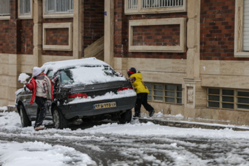 Iran : chutes de neige à Qom, située au sud-ouest de Téhéran