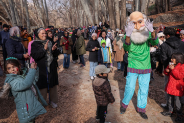 Iran : Festival de Yalda à Farahzad de Téhéran