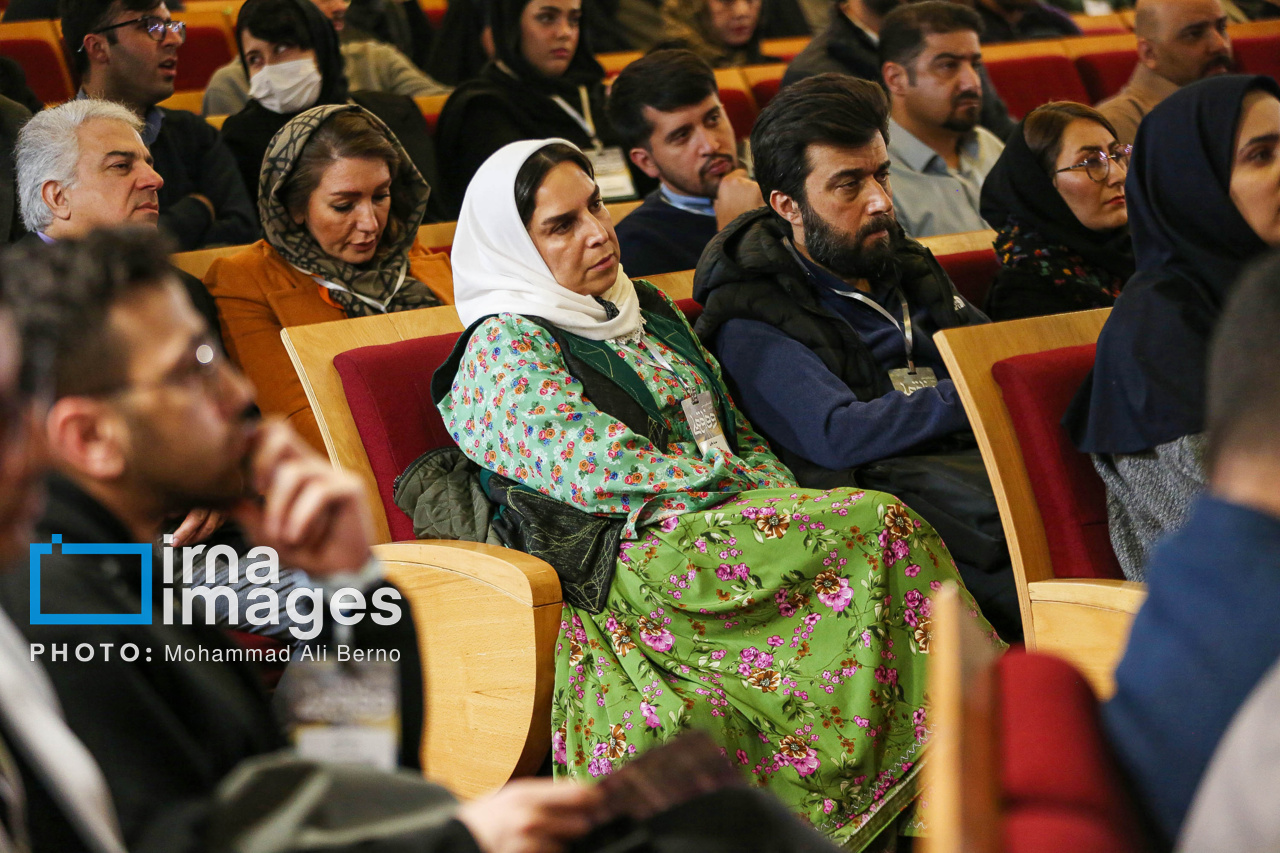 همایش «گفت‌وگوی ملی درباره وفاق ملی»