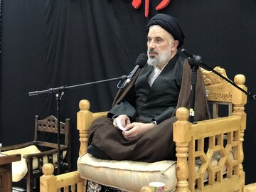 مراسم ترحیم علامه حسن‌زاده در آمل برگزار شد