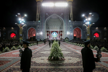 “Jotbe Jani” en el santuario del Imam Reza (P)