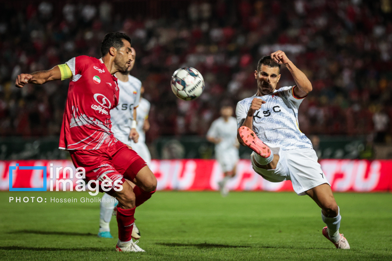 لیگ برتر فوتبال- پرسپولیس و فولاد خوزستان