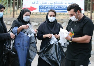 پویش طرح جمع‌آوری زباله‌ توسط خبرنگاران لرستان