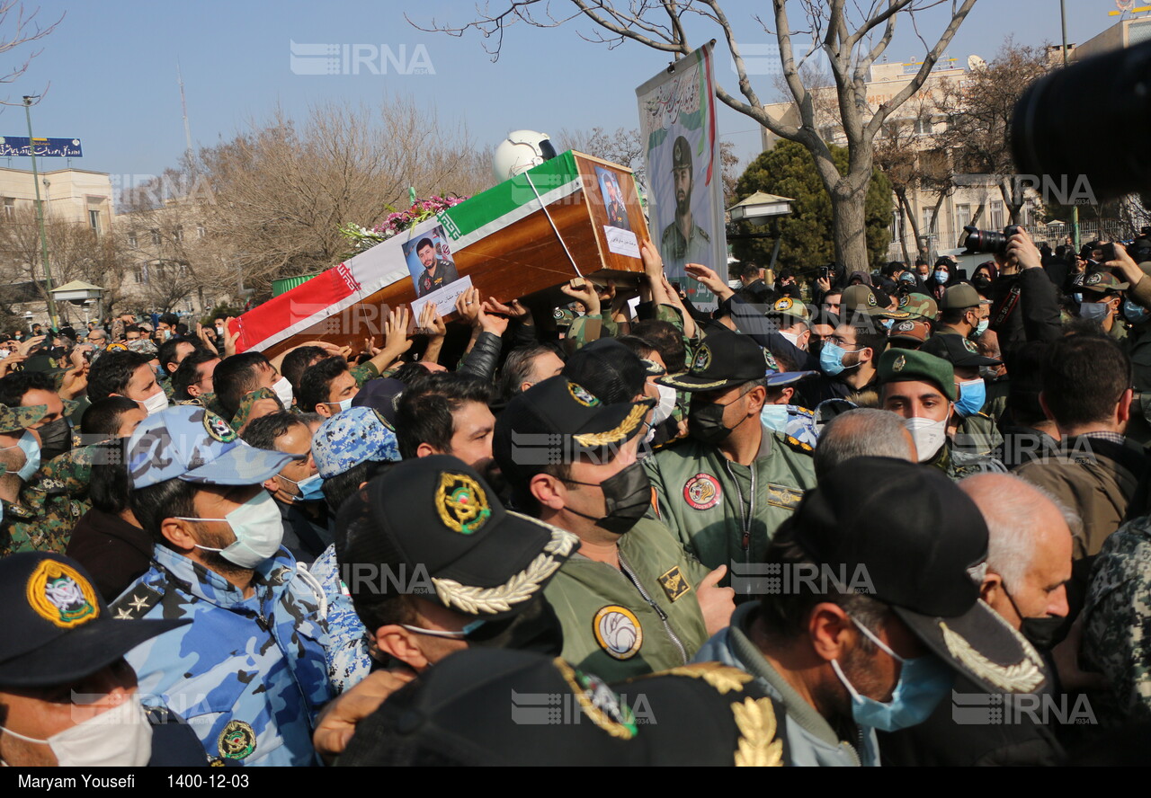 تشییع پیکر شهدای حادثه سقوط جنگنده اف ۵ در تبریز