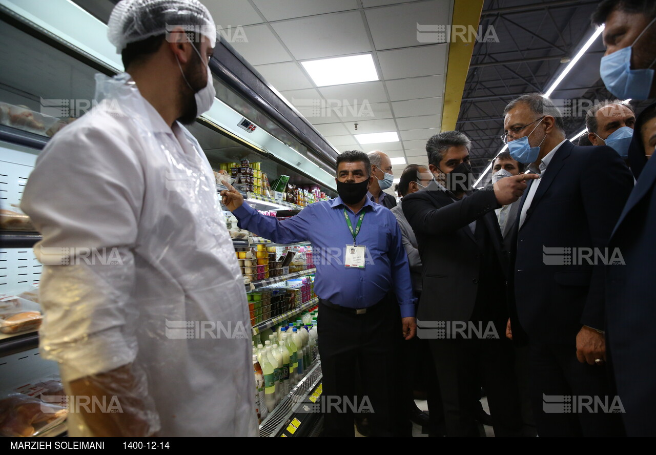 بازدید شهردار تهران از بازار میوه تره بار جلال آل احمد