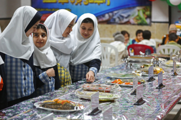 Iran : première édition du festival de cuisine aux fruits de mer à Kermanshah, à l'ouest