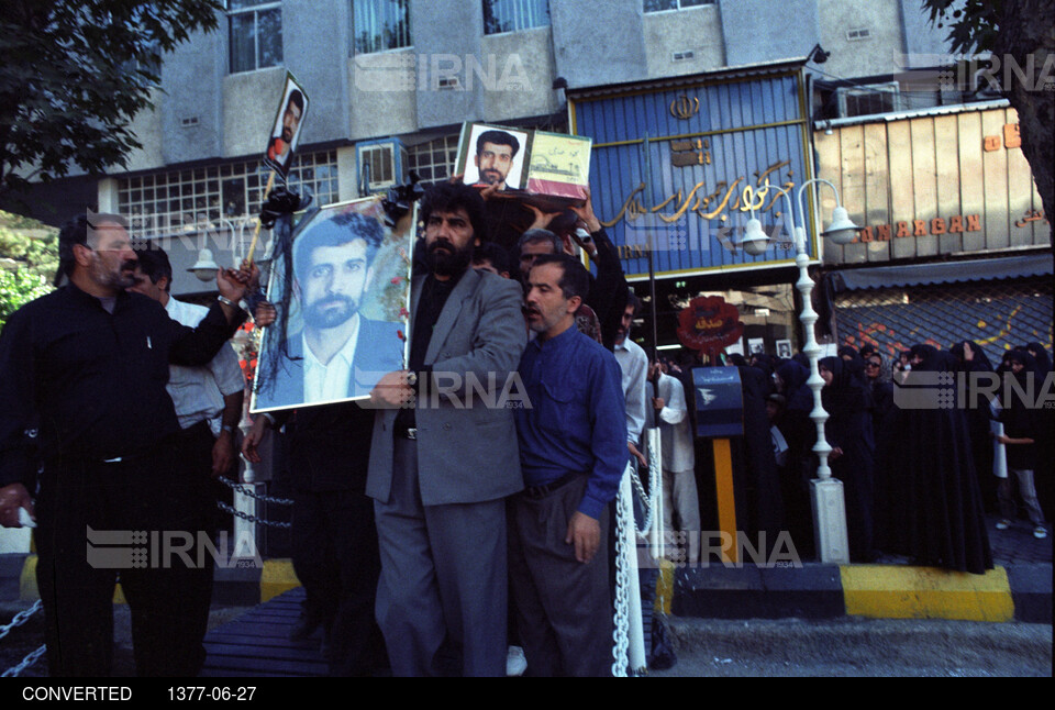 مراسم تشییع شهید محمود صارمی خبرنگار ایرنا و شهدای دیپلمات ایران در مزار شریف