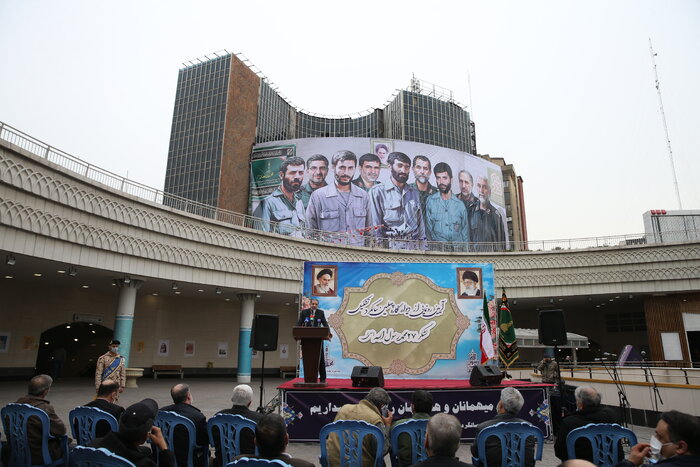 رونمایی از دیوارنگاره «لشکر محمد (ص)» در میدان ولیعصر (عج)