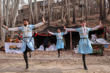 Iran : Festival de Yalda à Farahzad de Téhéran