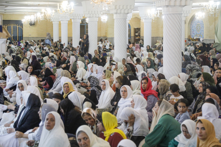 مراسم مولودی خوانی در مسجد جامع سنندج