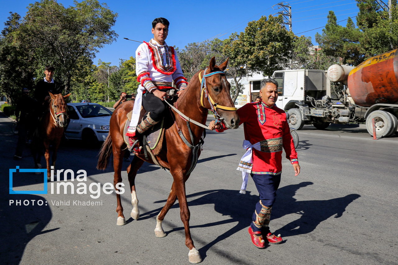 کاروان سوارکاران بجنورد در راه مشهد الرضا (ع)