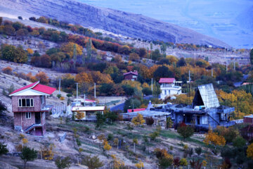 پاییز هزار رنگ در روستای گردشگری "قره خاچ " ماکو