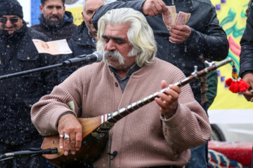 Festival local de jeux dans Khorāsān du Nord