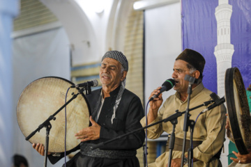 مراسم مولودی خوانی در مسجد جامع سنندج