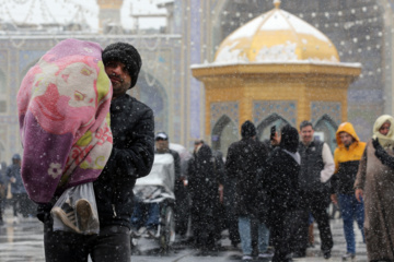 Chute de neiges à Mashhad dans le nord-est iranien 