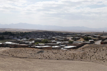 تولید سنگ پا در روستای «قزلجه‌کند»