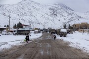 بارش برف و کولاک راه ۳۰ روستای تکاب را بست