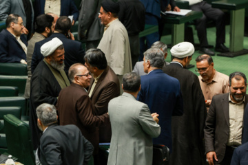 شهرام دبیری معاون پارلمانی رییس جمهور در جلسه علنی مجلس شورای اسلامی- ۲۱ مرداد ۱۴۰۳