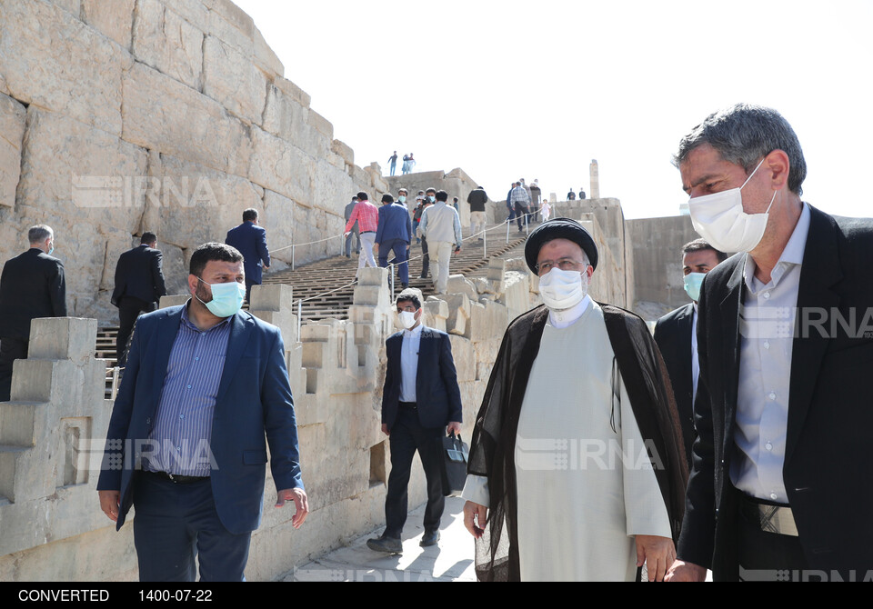 سفر رئیس جمهوری به استان فارس - بازدید از مجموعه تاریخی تخت جمشید