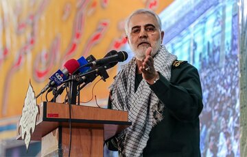 همرزم شهید: سردار سلیمانی مکتب امام خمینی(ره) را احیا کرد