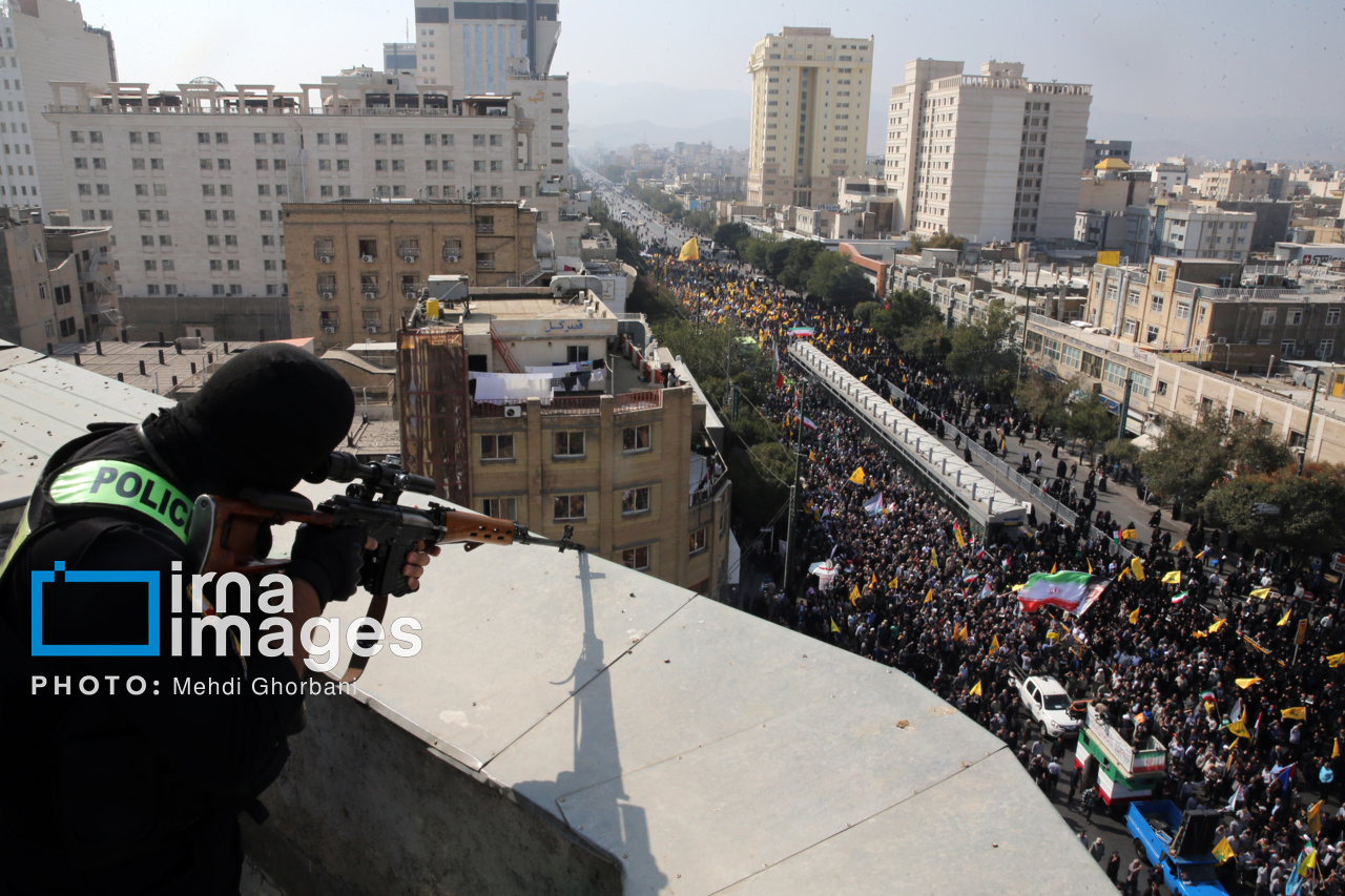 تشییع پیکر شهید «عباس نیلفروشان» - مشهد