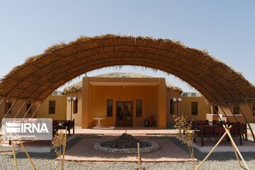 Hotel tradicional “Qale Gany” en Kermán 
