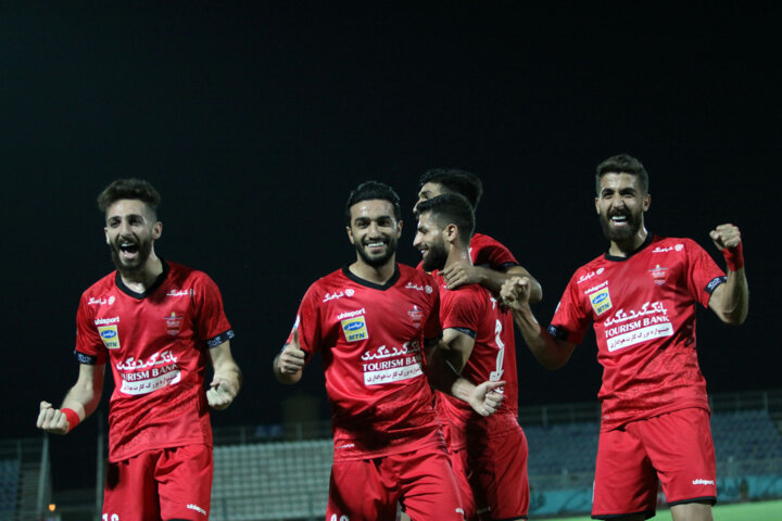 توصیه لوبانوف به پرسپولیس: استقلال را جدی بگیرید