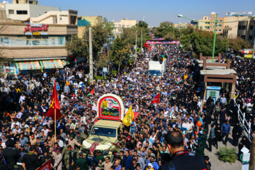 تشییع پیکر شهید «عباس نیلفروشان» - اصفهان