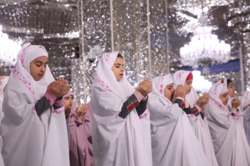 Iran : La « fête des anges » au sanctuaire de l'Imam Reza (P)