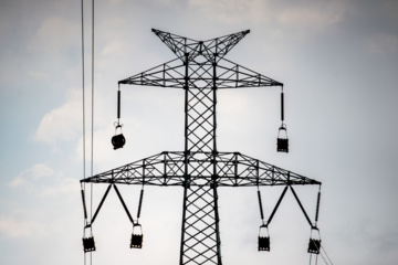 Inauguration d'un projet de ligne de transport d'électricité dans le nord de l'Iran